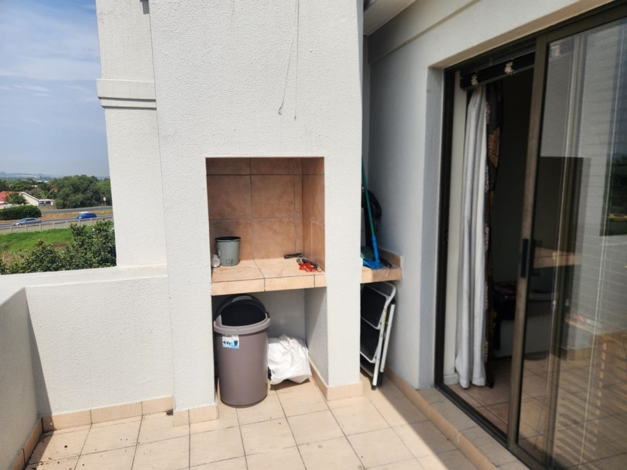 2 Bedroom Property for Sale in Brackenfell Central Western Cape
